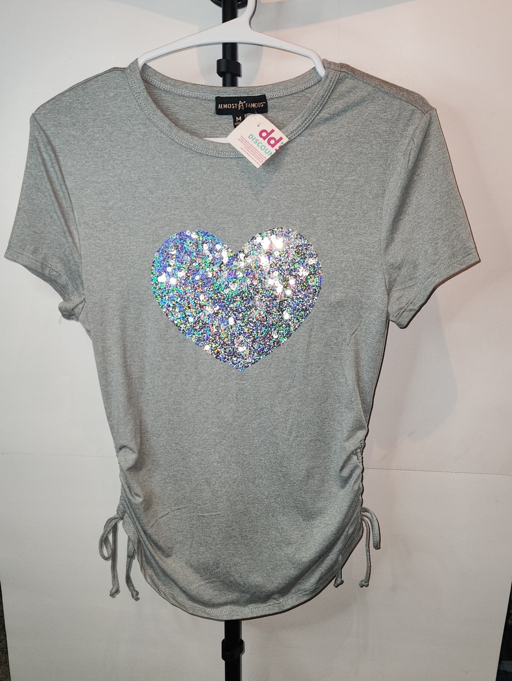 Girls junior medium Almost Famous Gray Tee with Iridescent Sequin Heart. 0020